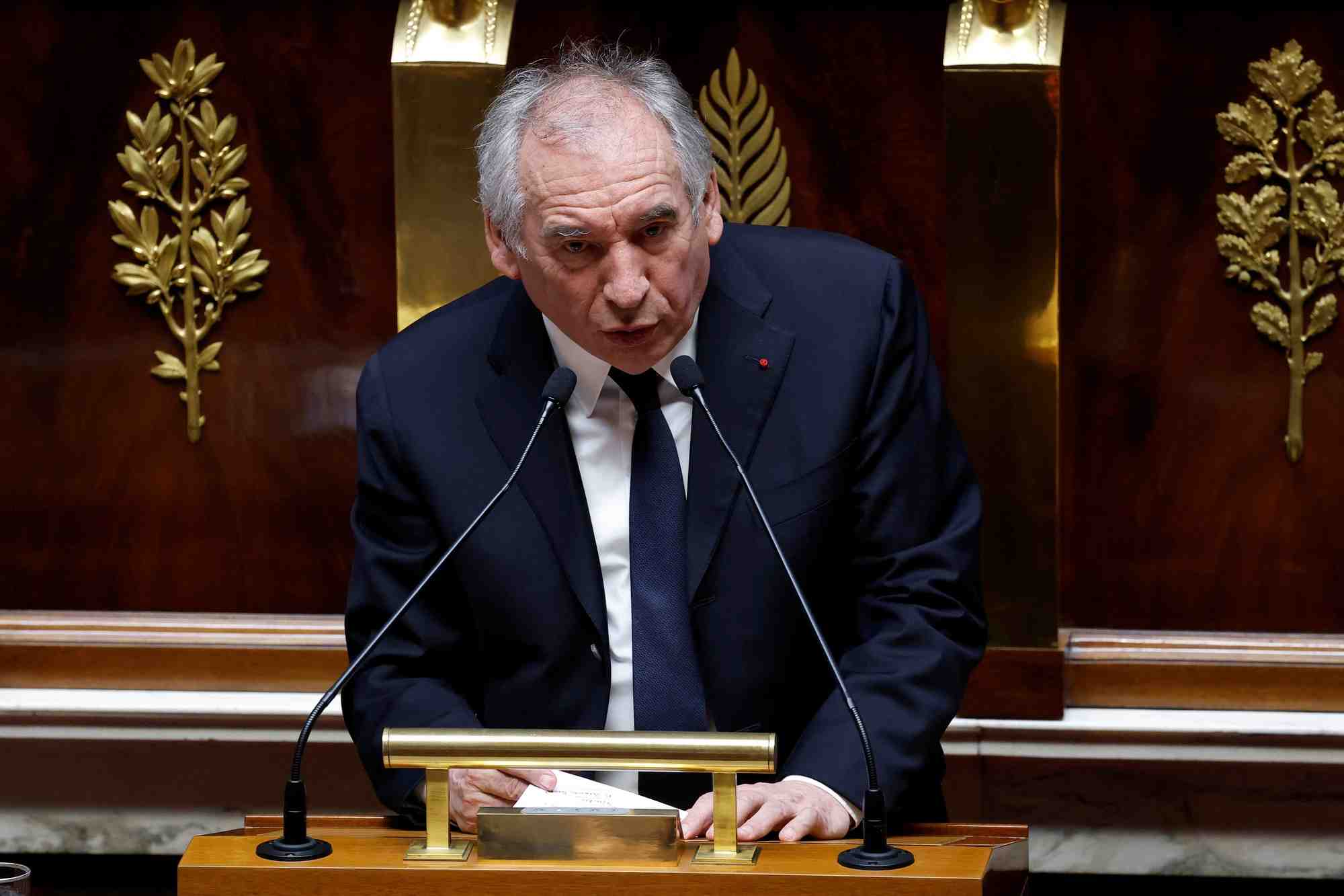 Le premier ministre francais francois bayrou prononce un discours a l'assemblee nationale a paris