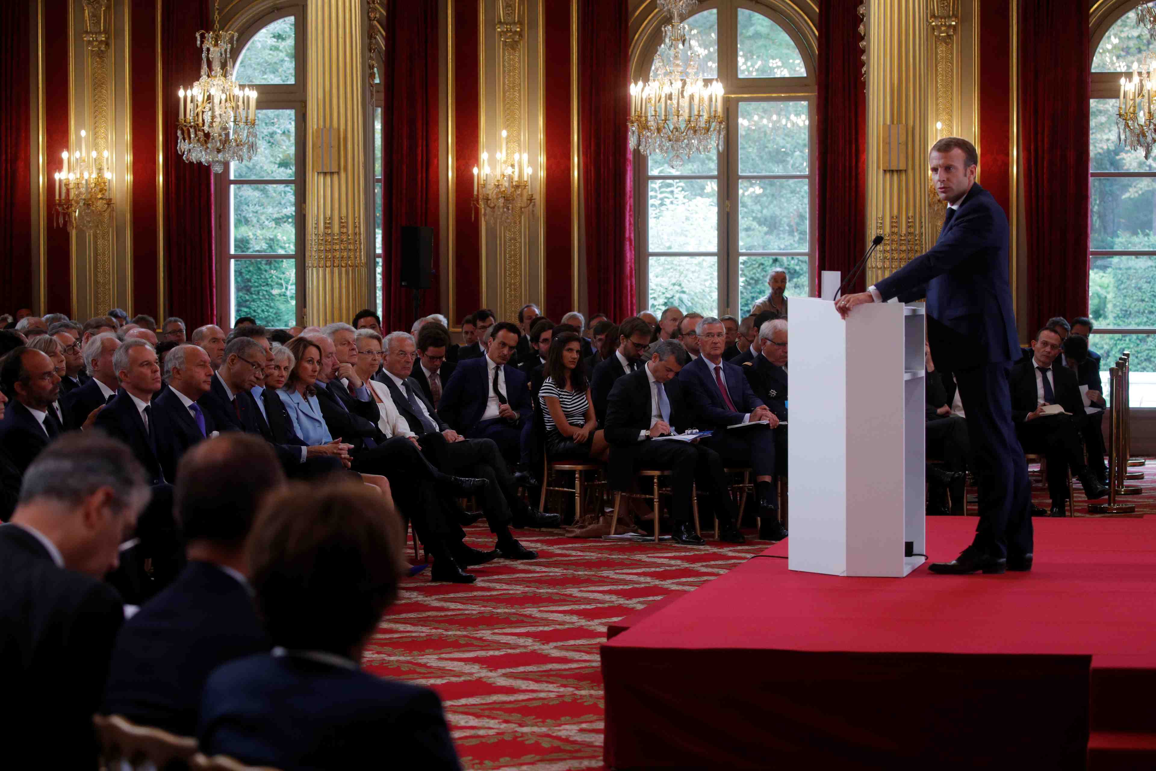 Dix associations appellent macron a un sursaut pour la planete