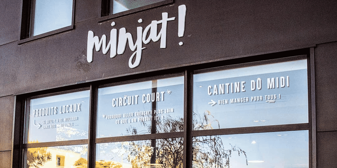 La petite structure a mis en place un système de comptage afin de ne pas dépasser la dizaine de clients au sein du magasin.
