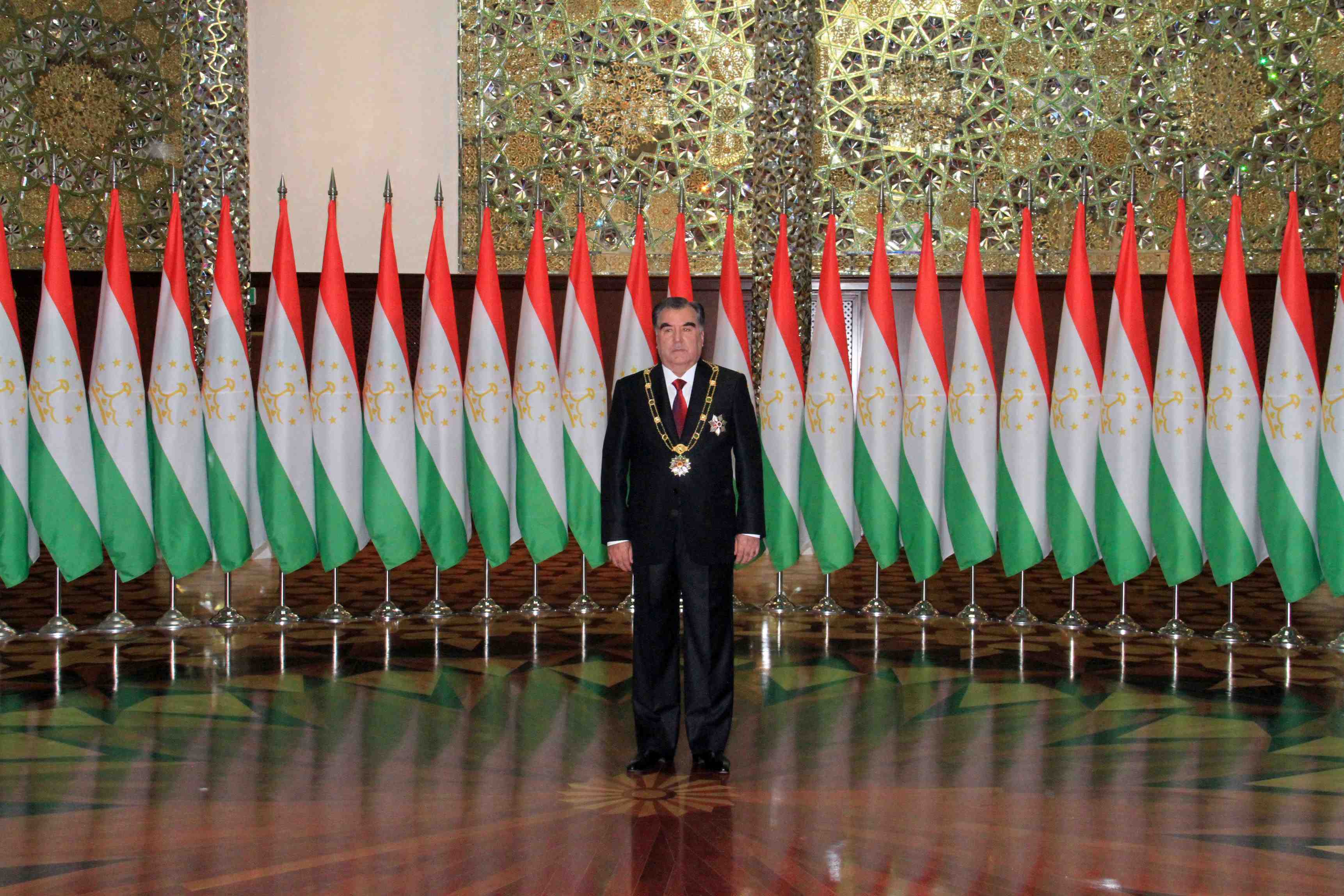 Rakhmon reelu pour un cinquieme mandat au tadjikistan