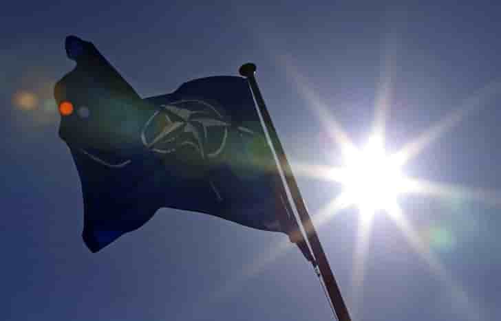 L'otan aux aguets face aux grandes manoeuvres militaires russes