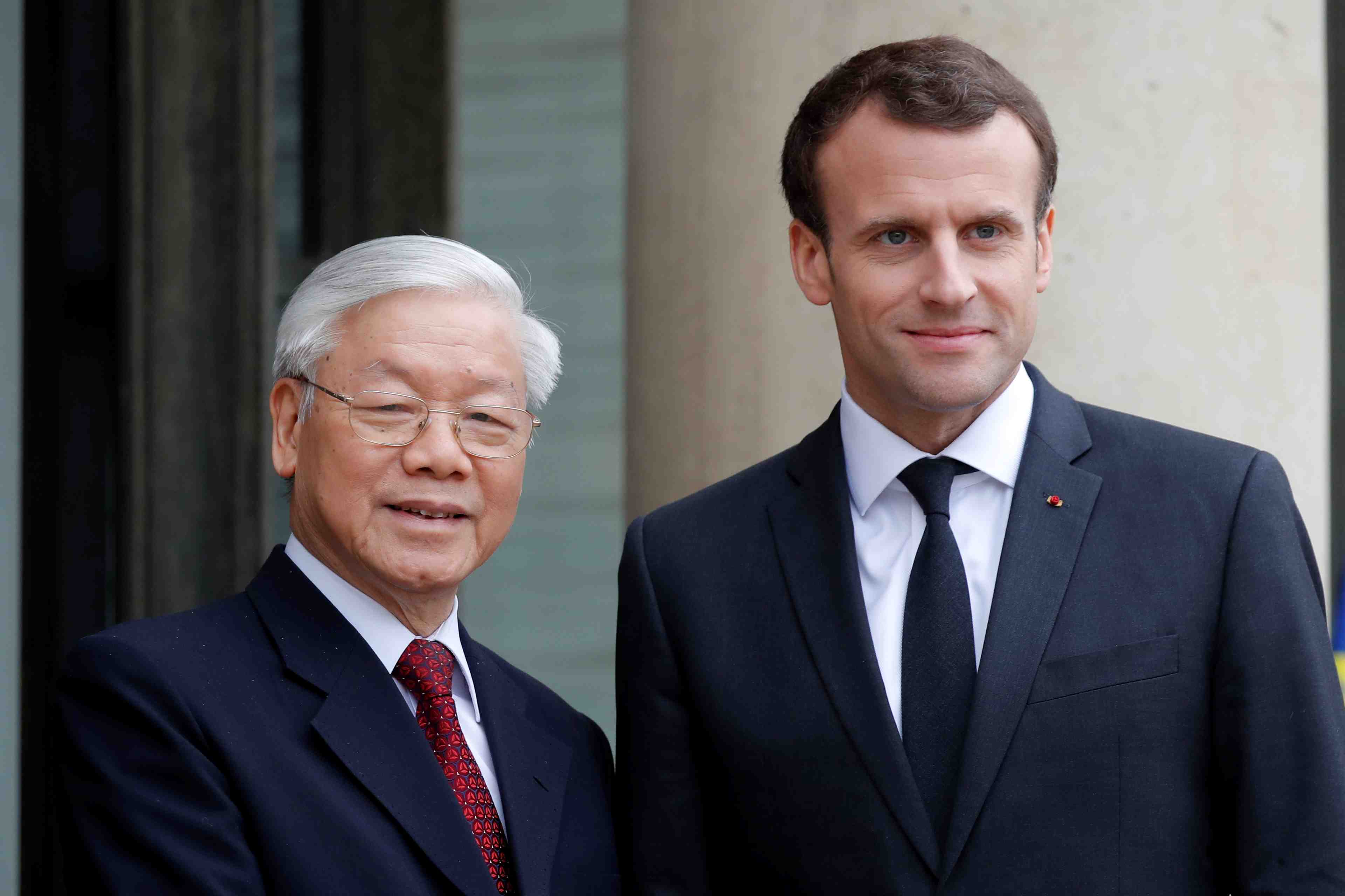 Bouygues et edf concluent des accords avec le vietnam