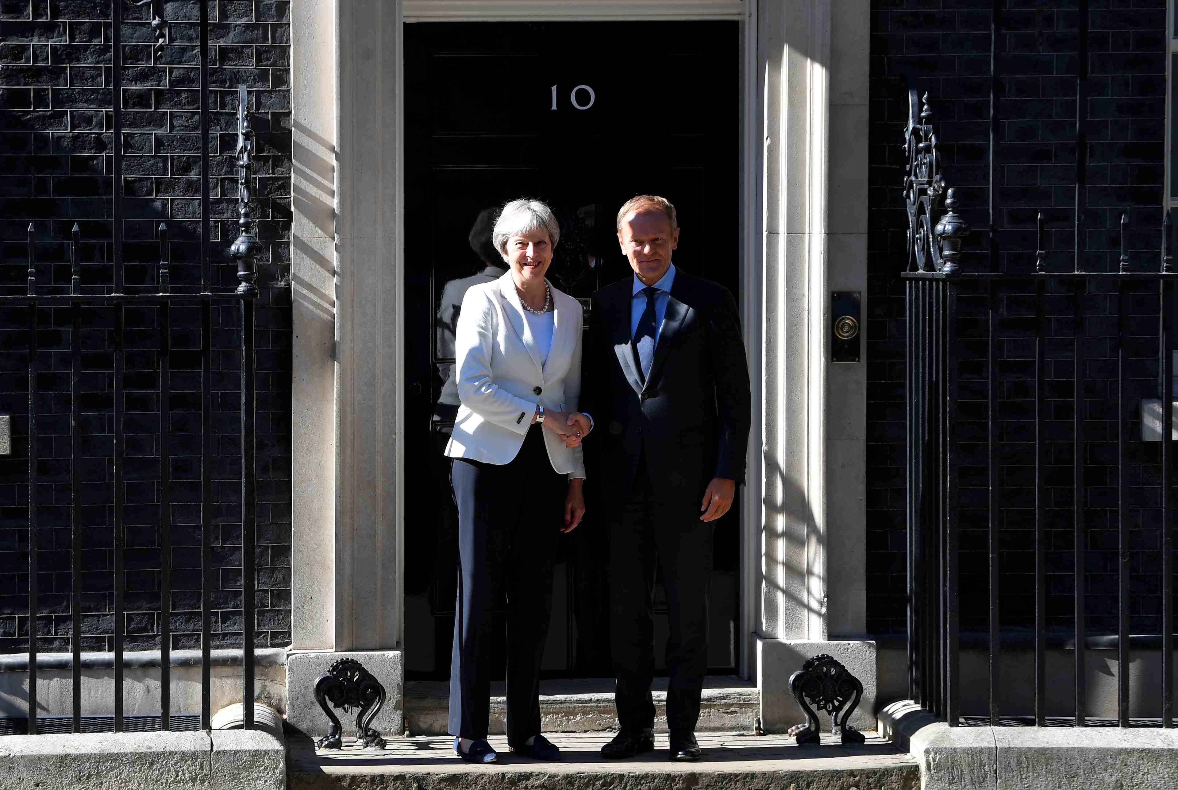 May exposera sa vision des relations avec bruxelles apres le conseil