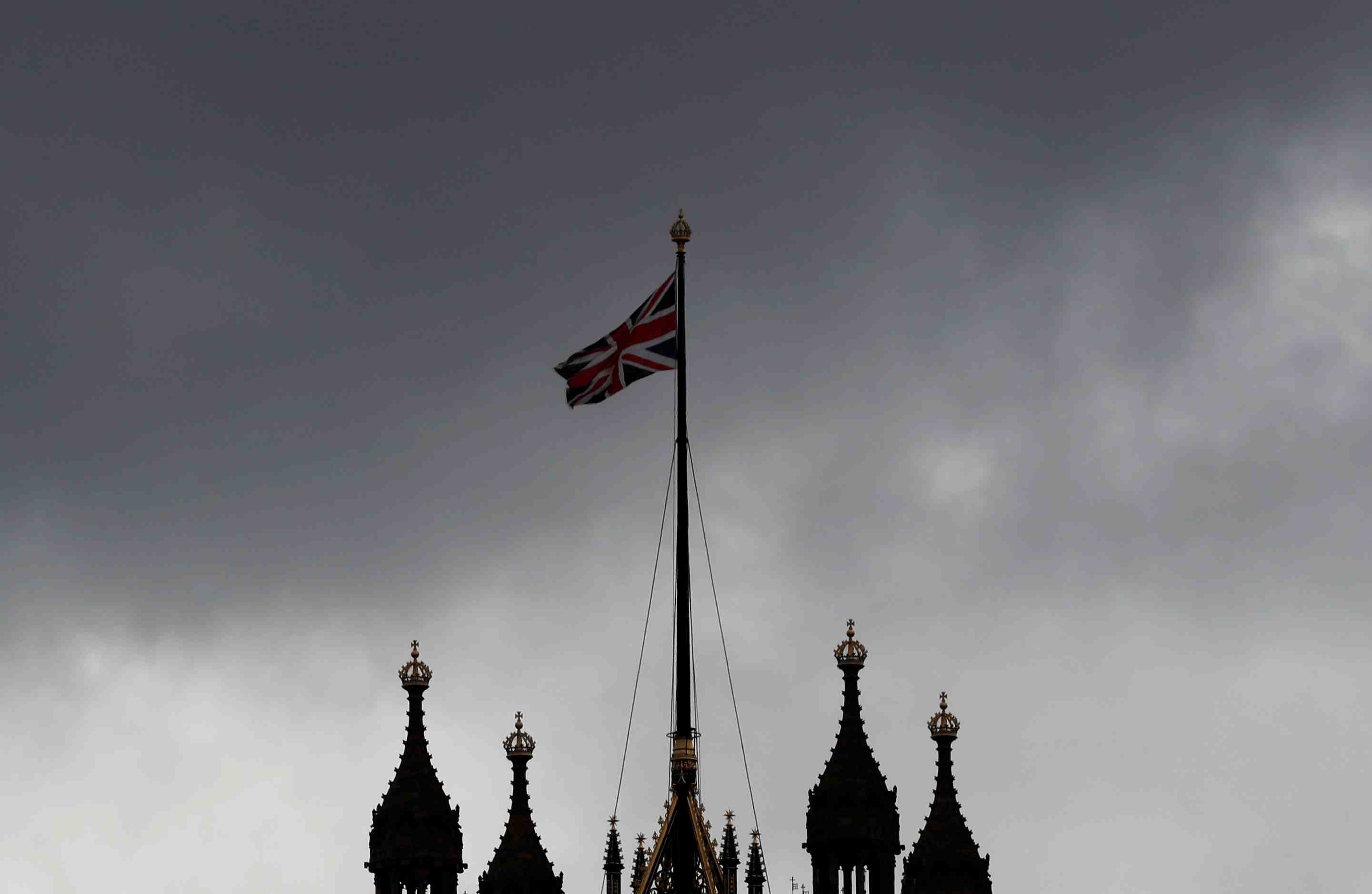 Londres place a son tour ses forces en irak en etat d'alerte