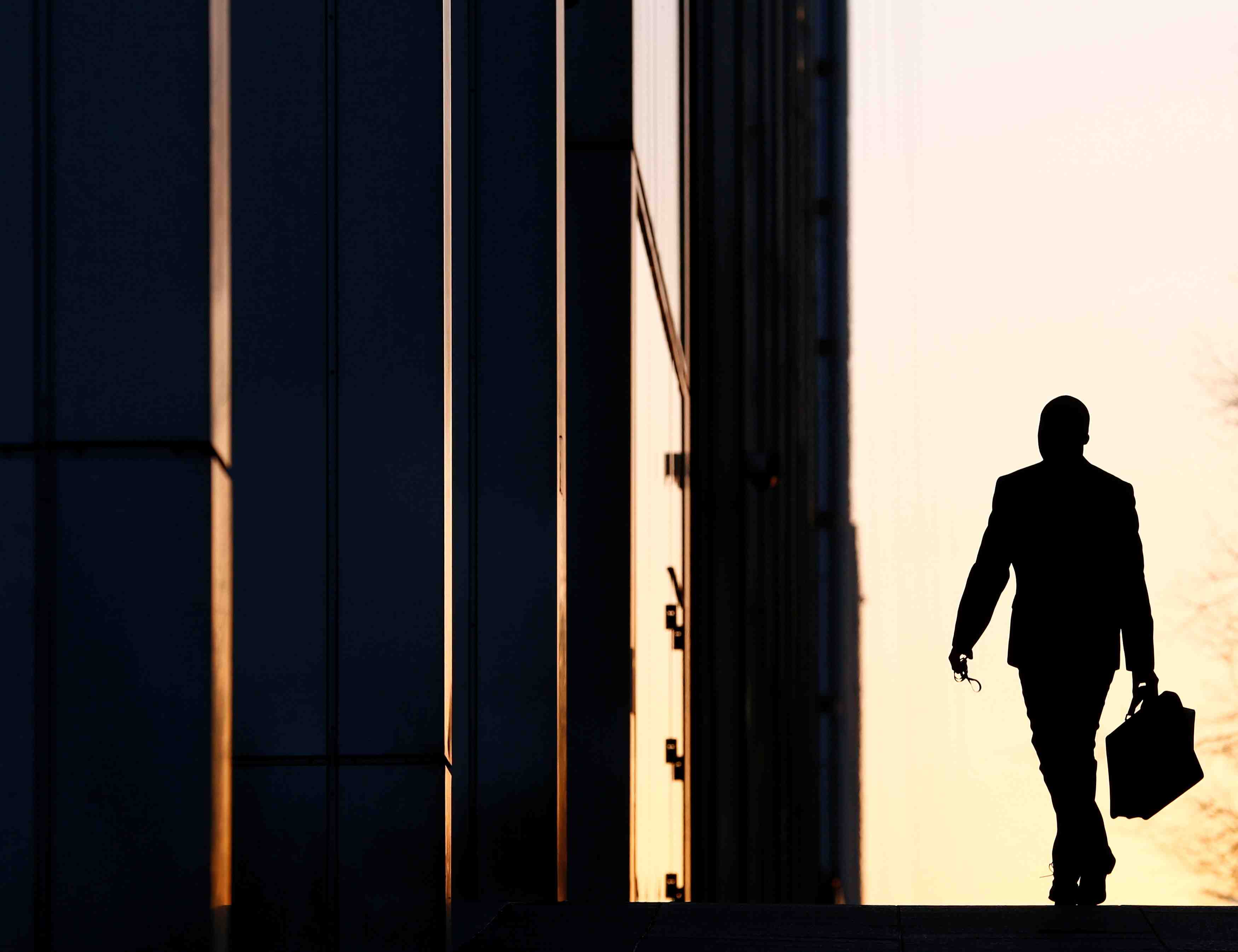 Etats-unis: le prive a cree plus d'emplois qu'attendu en septembre, selon adp
