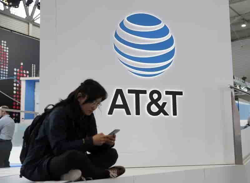 At&t rachete straight path