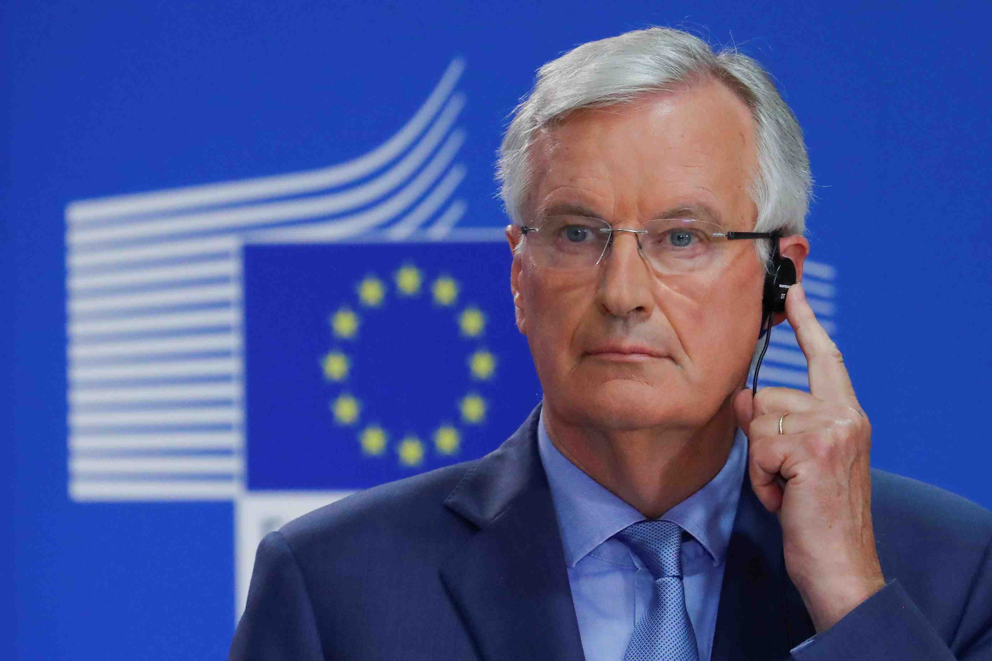 Barnier pret a discuter de la frontiere irlandaise avec londres