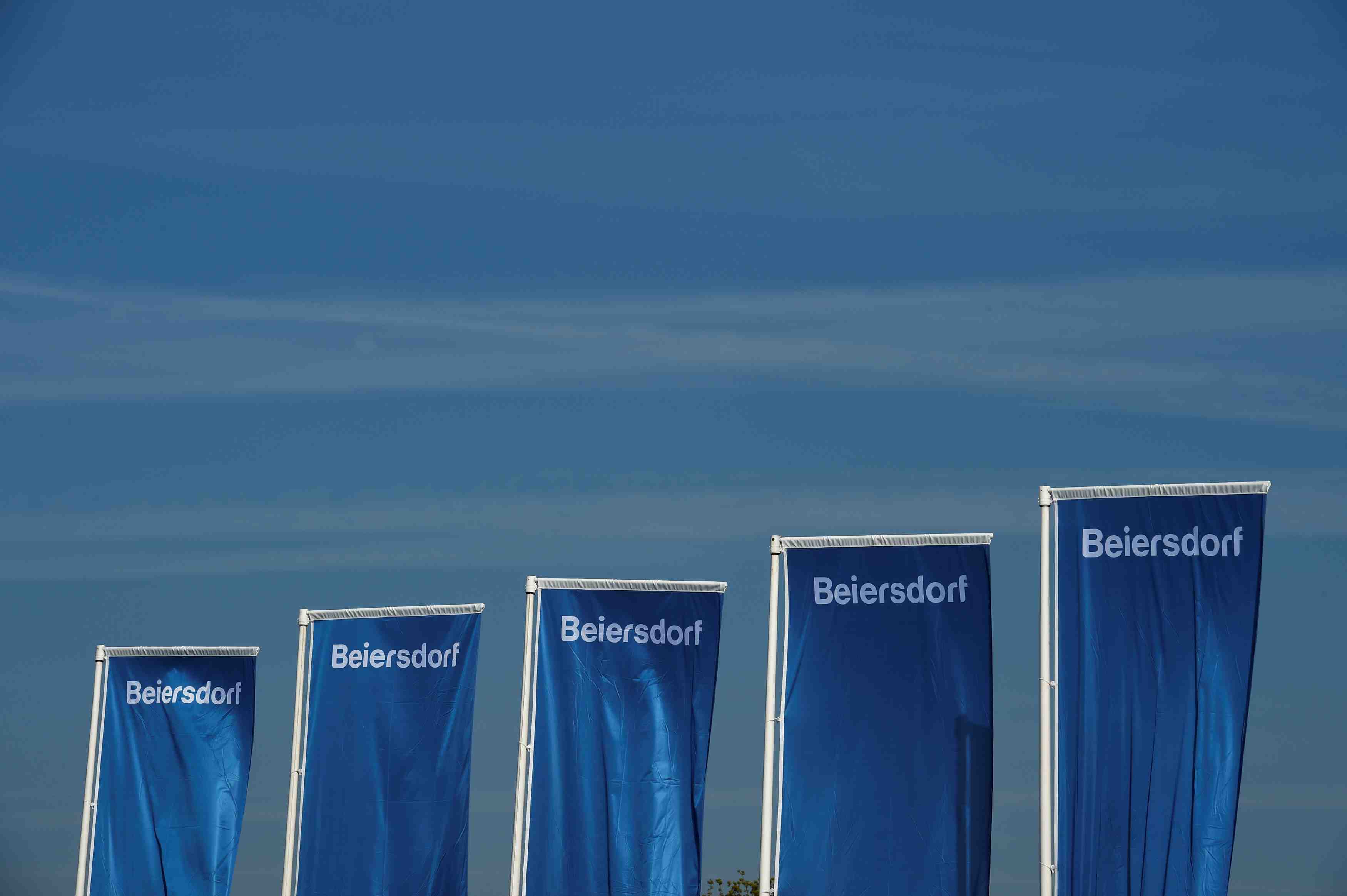Beiersdorf promeut de loecker au poste de president du directoire