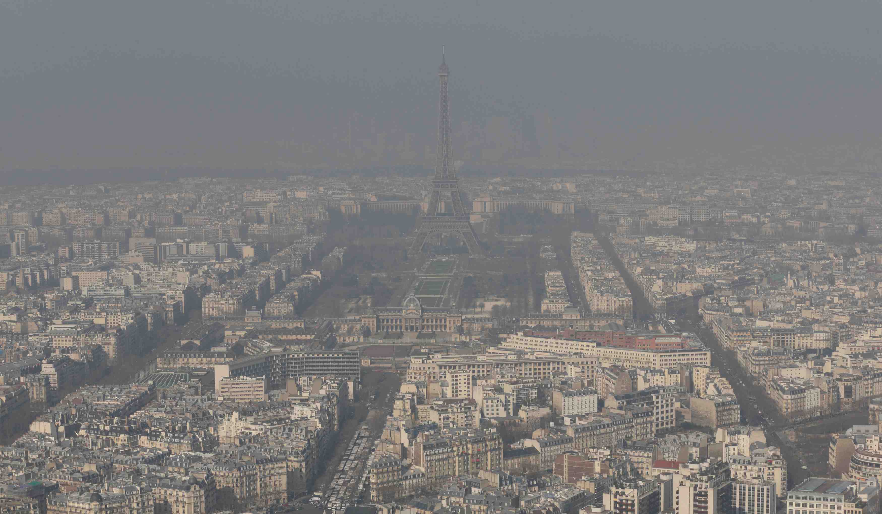L'executif ferme sur la fiscalite verte, ouvert a plus d'aides