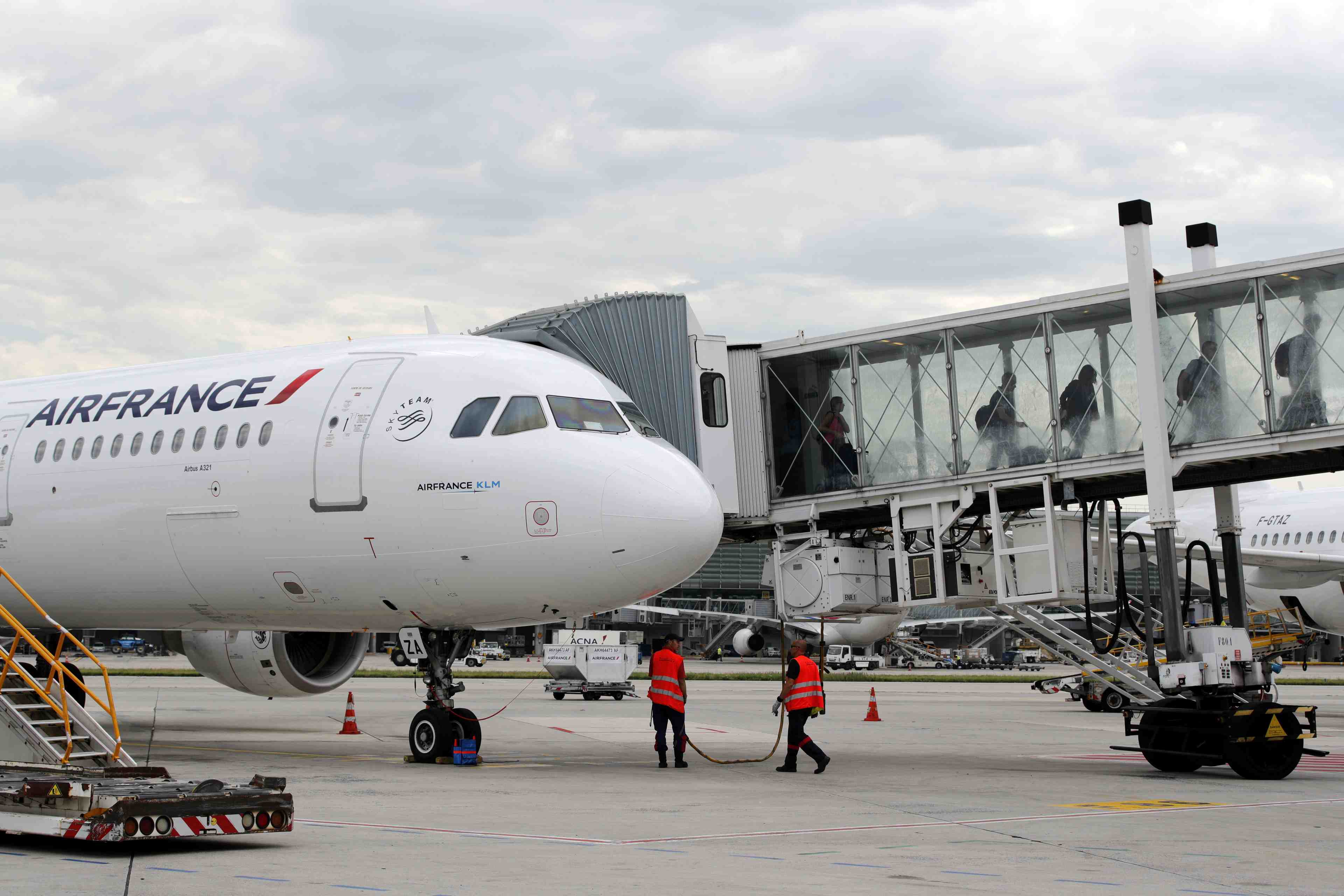 Coronavirus: air france suspend la desserte de wuhan