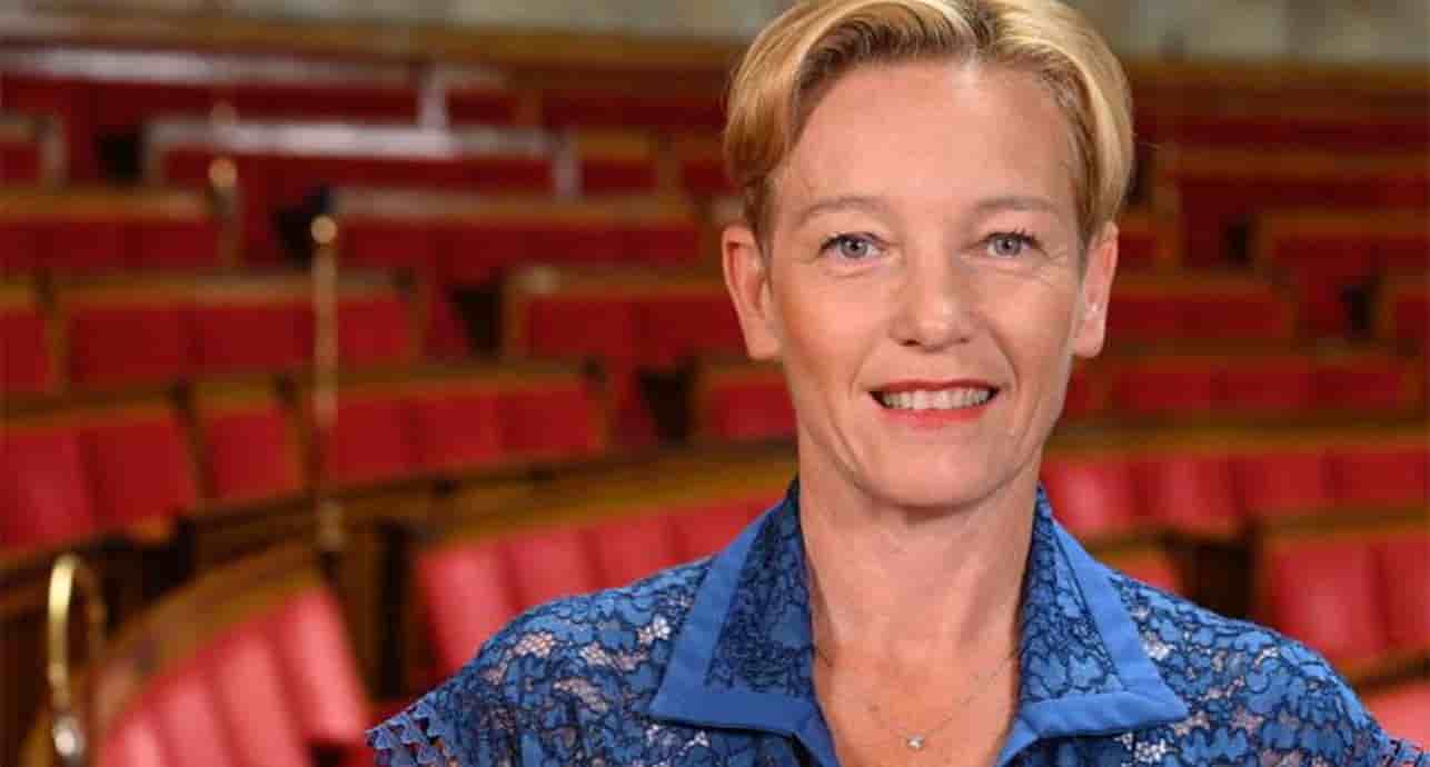 Véronique Riotton, députée EPR de Haute-Savoie, s'associe 89 parlementaires du bloc central pour tirer la sonnette d'alarme quant à la dégradation des conditions des sapeurs-pompiers volontaires.