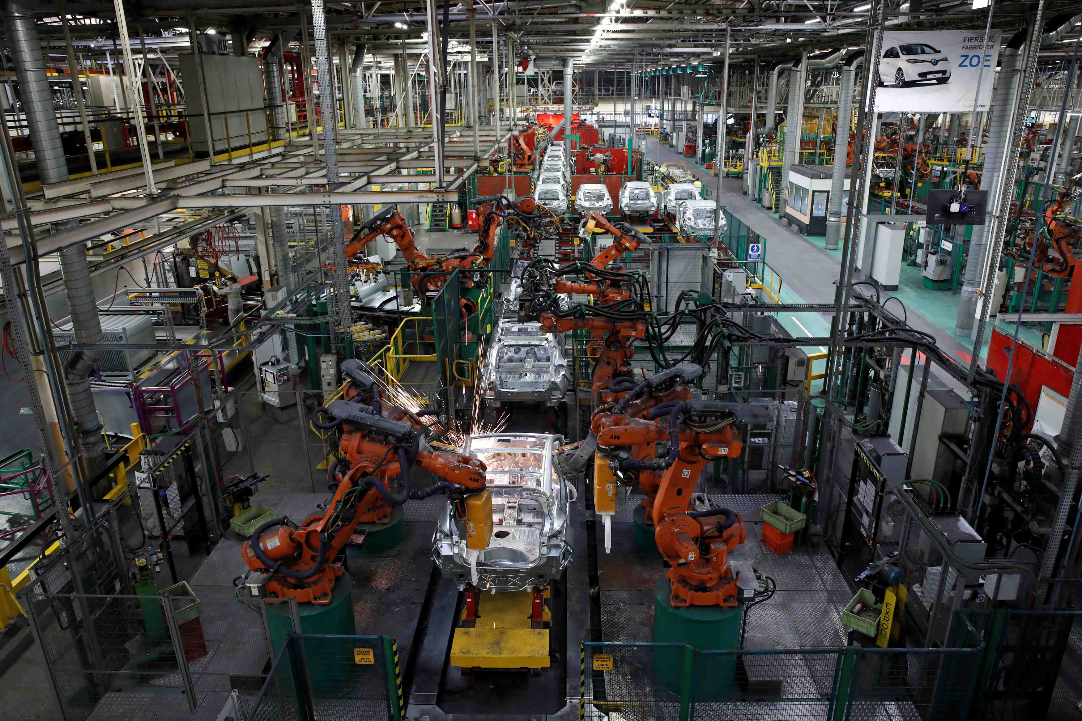 La production industrielle en net recul en juin