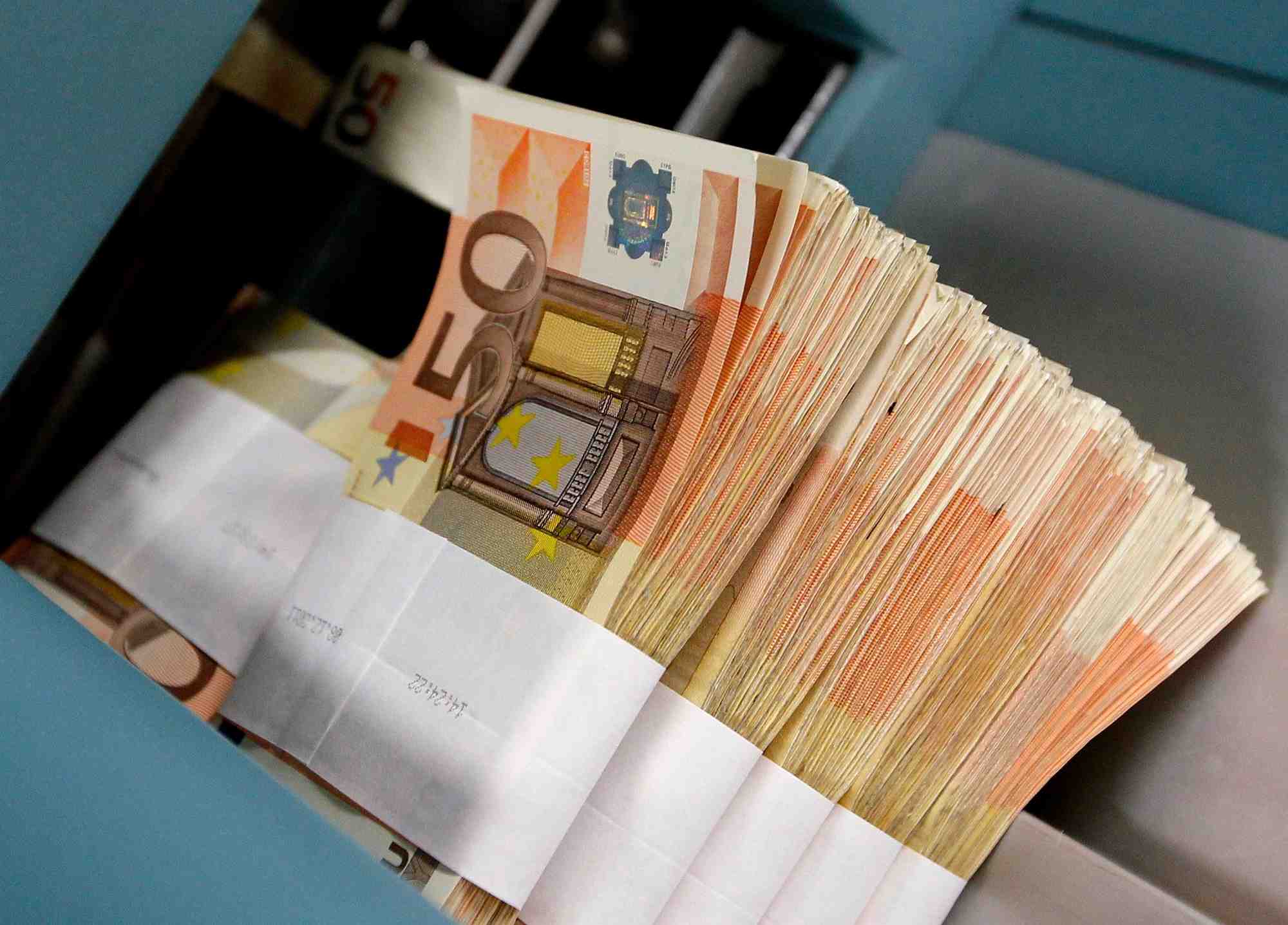 La france prevoit d'emettre a nouveau 260 milliards d'euros de dettes en 2021, selon l'agence france tresor