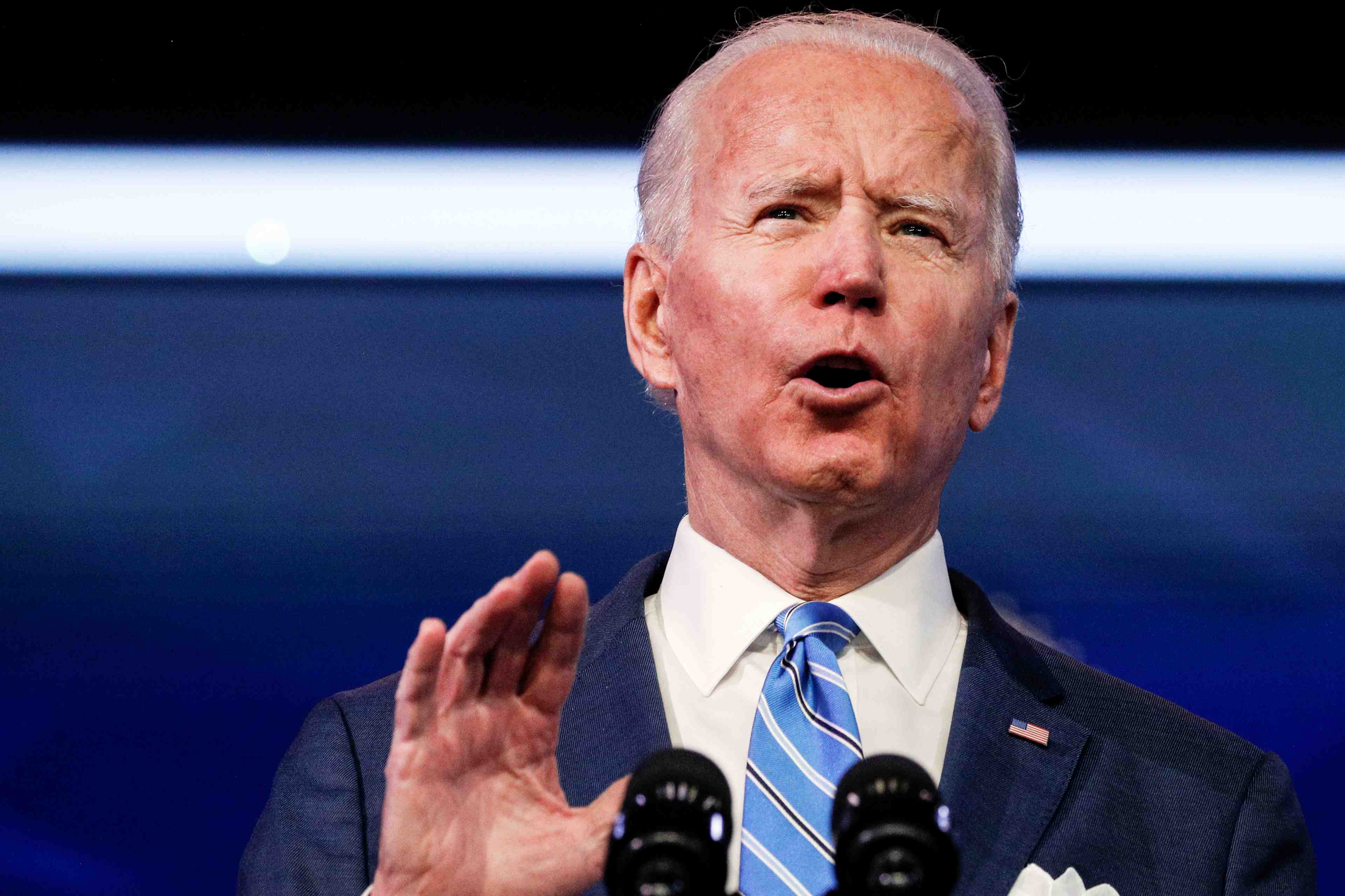 Biden devoile un plan de soutien de 1.900 milliards de dollars
