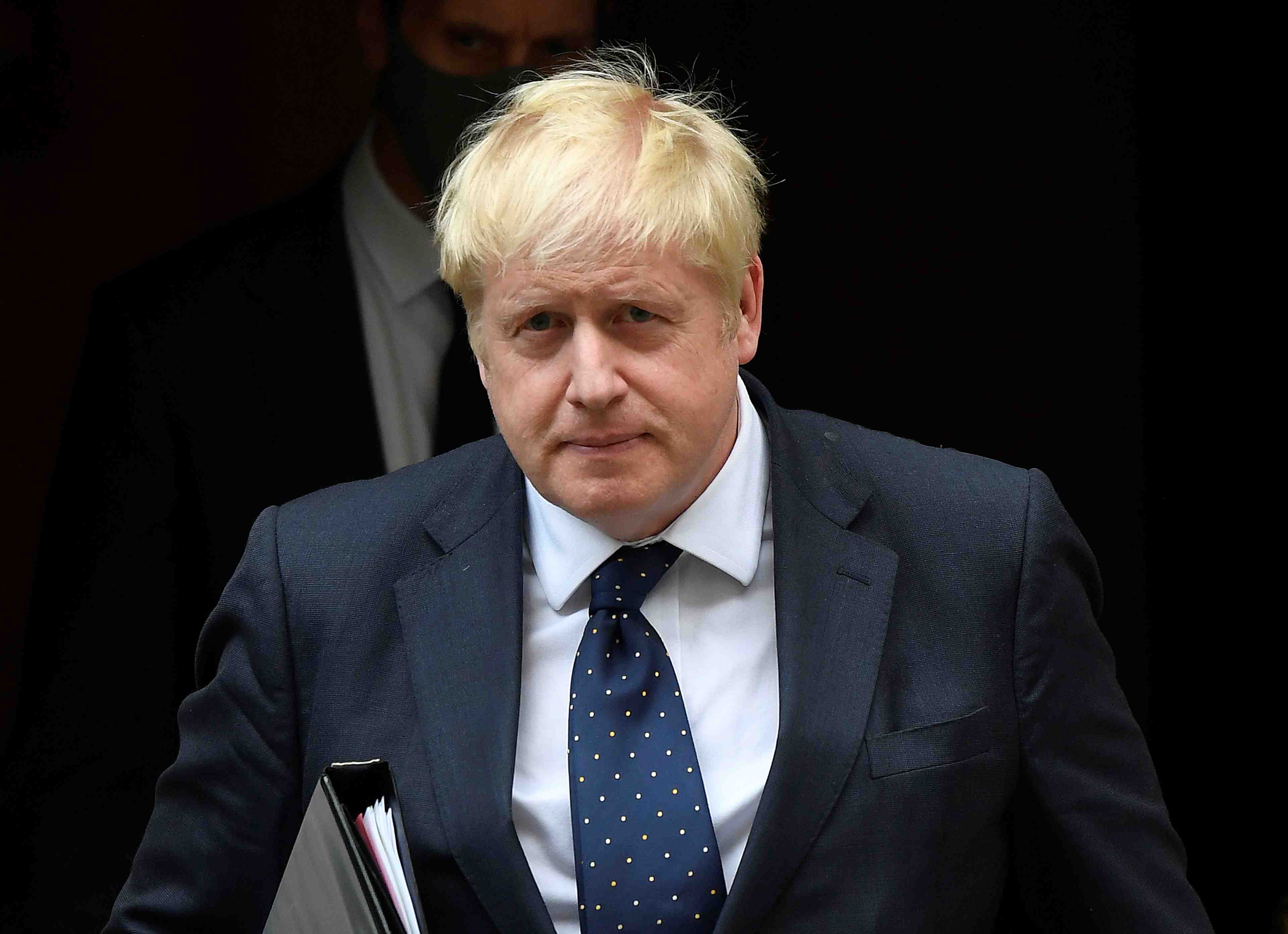 Royaume-uni: johnson annonce une taxe de 1,25% pour financer la protection sociale