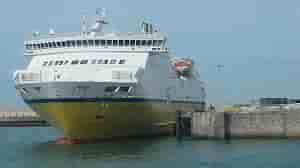 Financée essentiellement par le Département de Seine-Maritime, la ligne Transmanche Ferries opérée par DFDS assure un peu moins de 1.700 traversées par an entre Dieppe et Newhaven