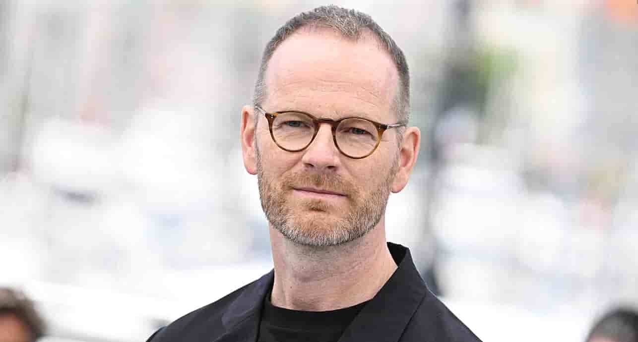 Le réalisateur norvégien Joachim Trier, âgé de 51 ans, a été auréolé par le succès mondial de « Julie (en douze chapitres) », sorti fin 2021, et par le grand prix décerné en mai par le Festival de Cannes à « Valeur sentimentale ».