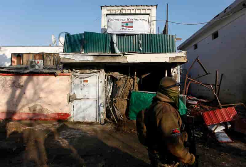 Attentat suicide contre un restaurant de Kaboul, 21 morts