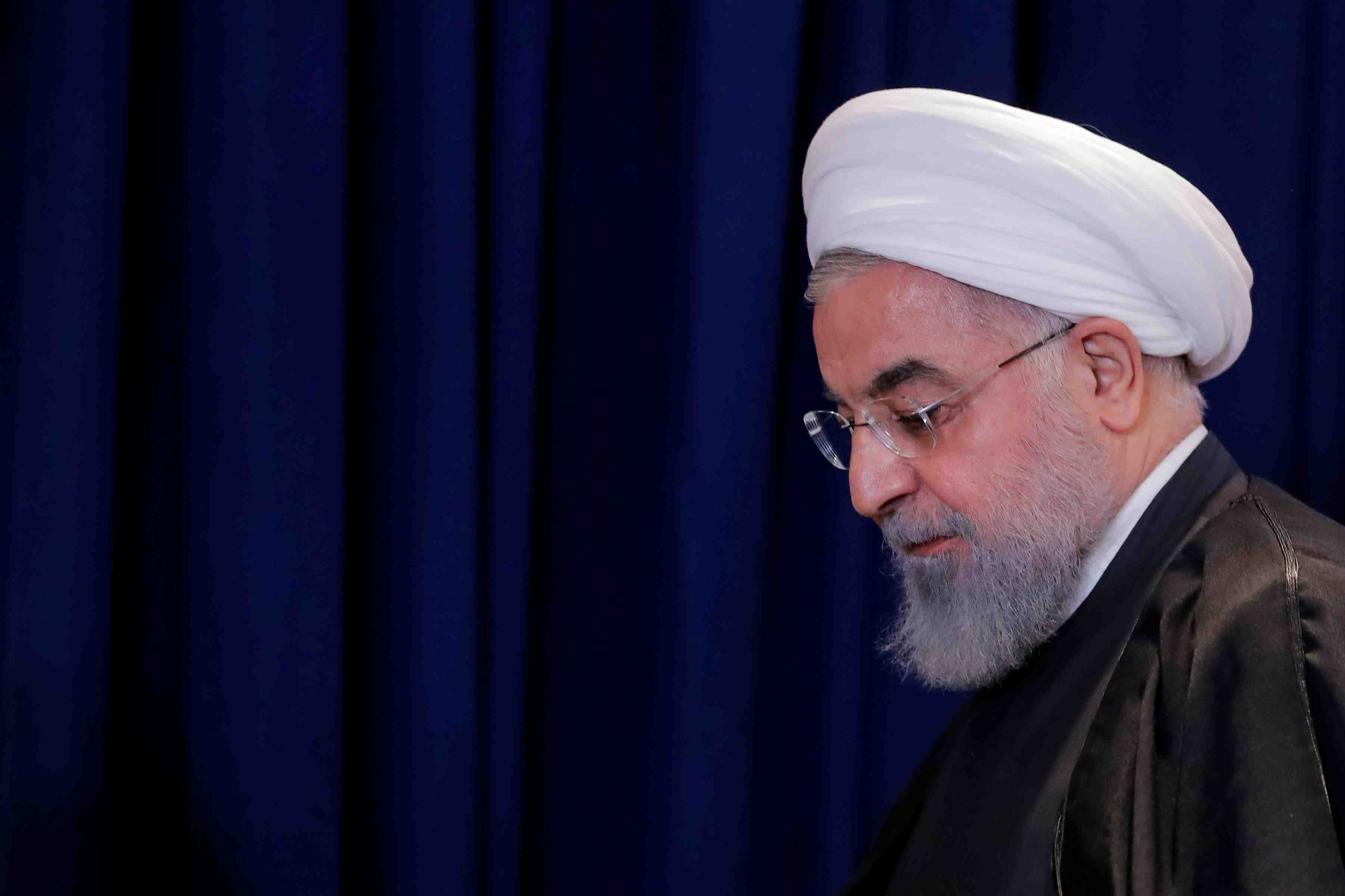 Iran: rohani remanie son gouvernement face a la crise economique