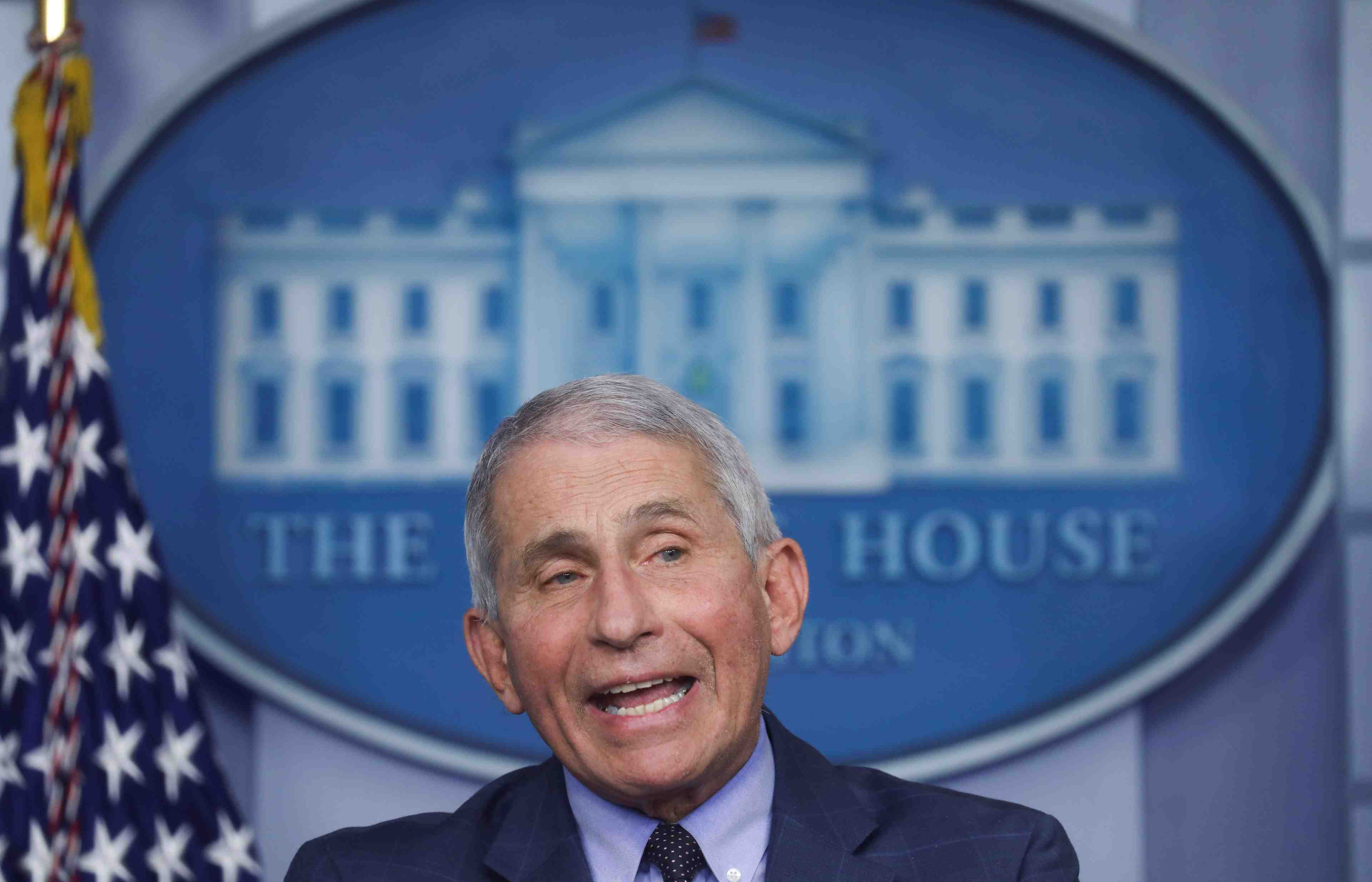 Fauci, conseiller sur le coronavirus de la maison blanche, rencontrera l'equipe de biden, selon cbs