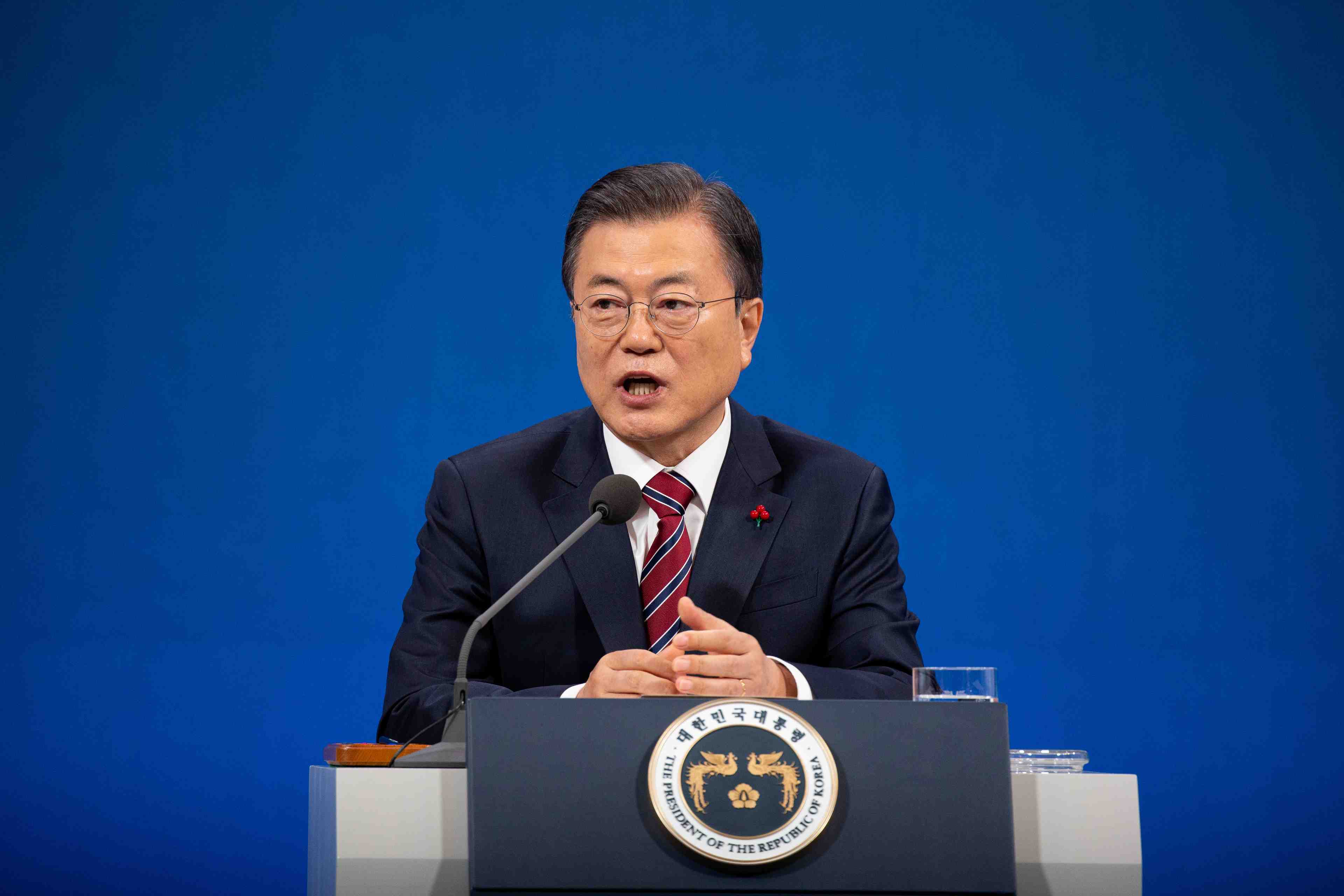 Moon s'entretient avec biden, promet une alliance seoul-washington renforcee