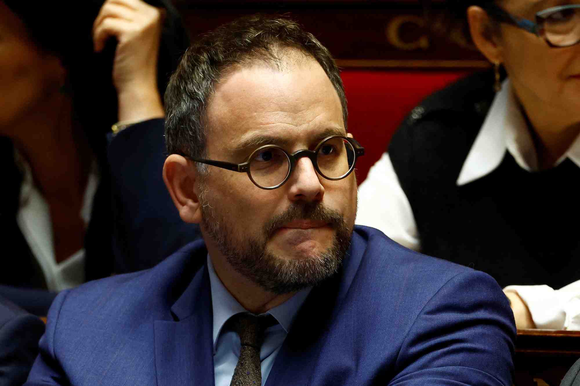 Aurelien rousseau lors des questions au gouvernement a l'assemblee nationale a paris