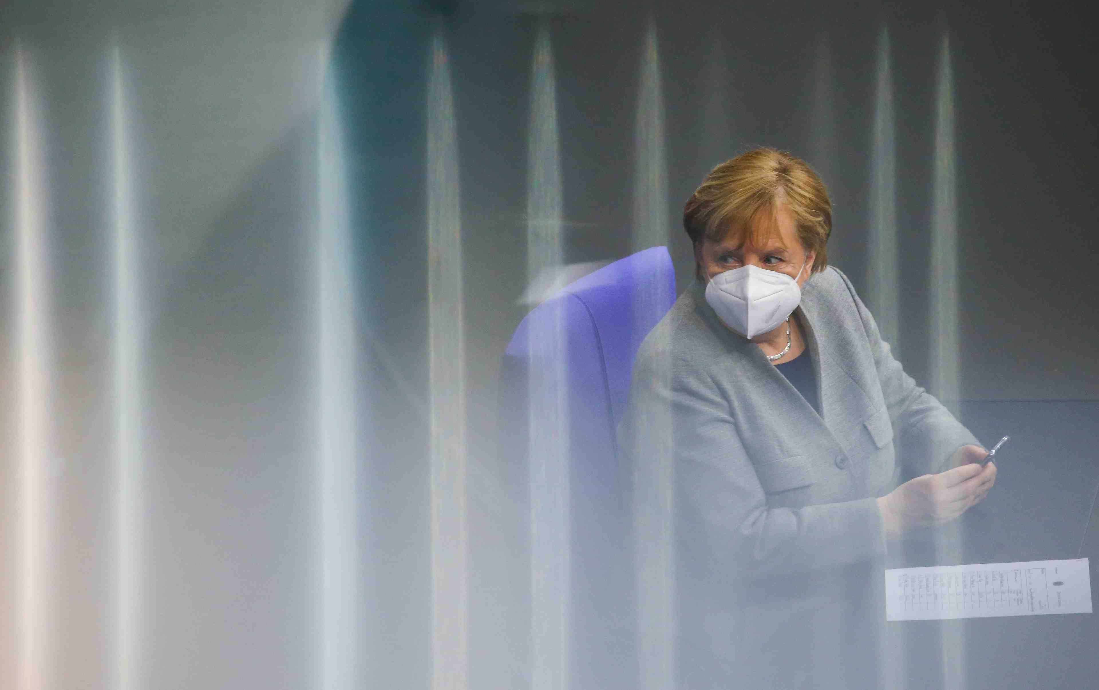 Rompre avec les politiques de merkel serait une erreur, dit soder
