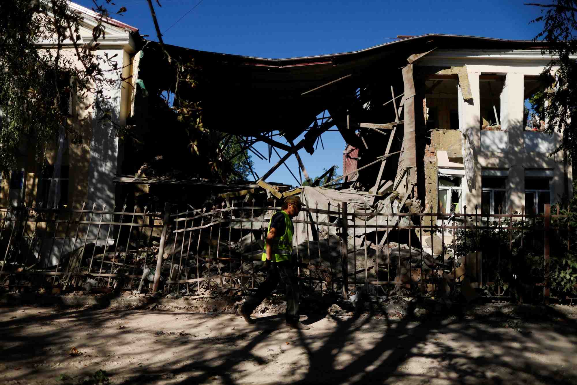 Ukraine: l'allemagne s'engage a verser une aide de 200 millions d'euros pour les deplaces, dit un ministre