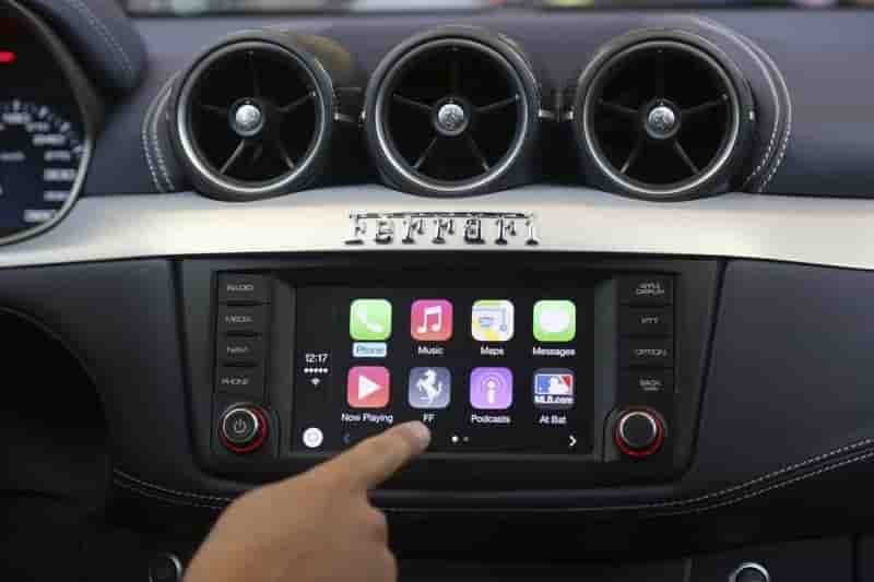 L'automobile ne recrute pas assez dans le secteur du numerique