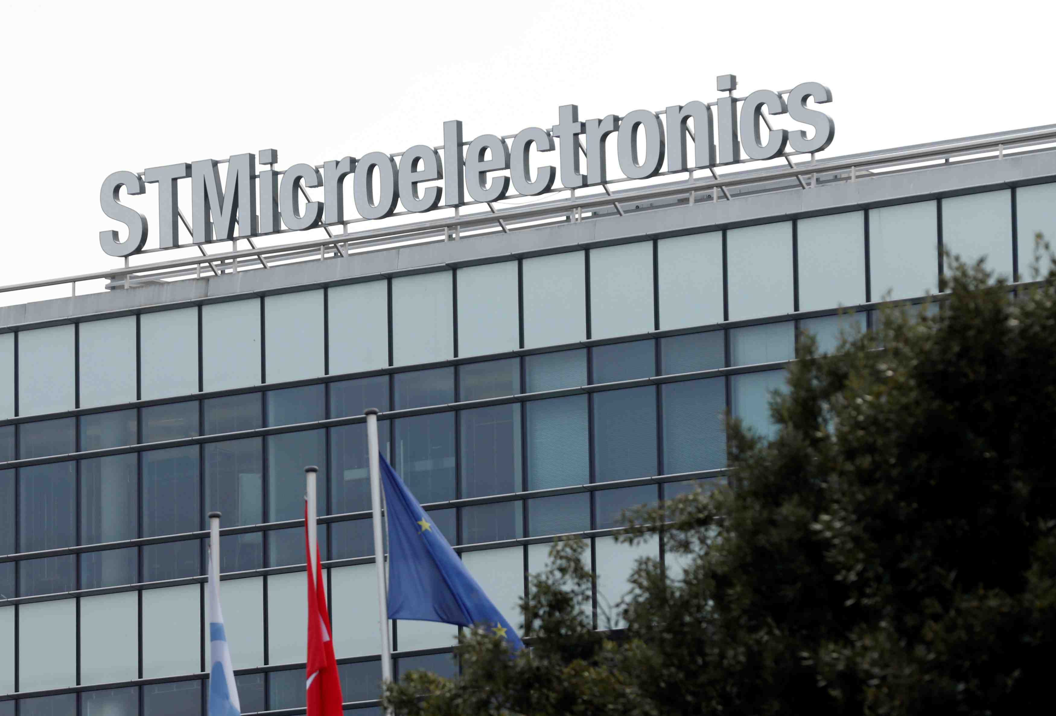 Stmicroelectronics est a suivre a paris