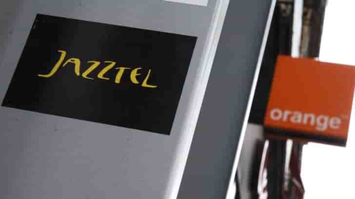 La ce a suspendu l'examen du rachat de jazztel par orange