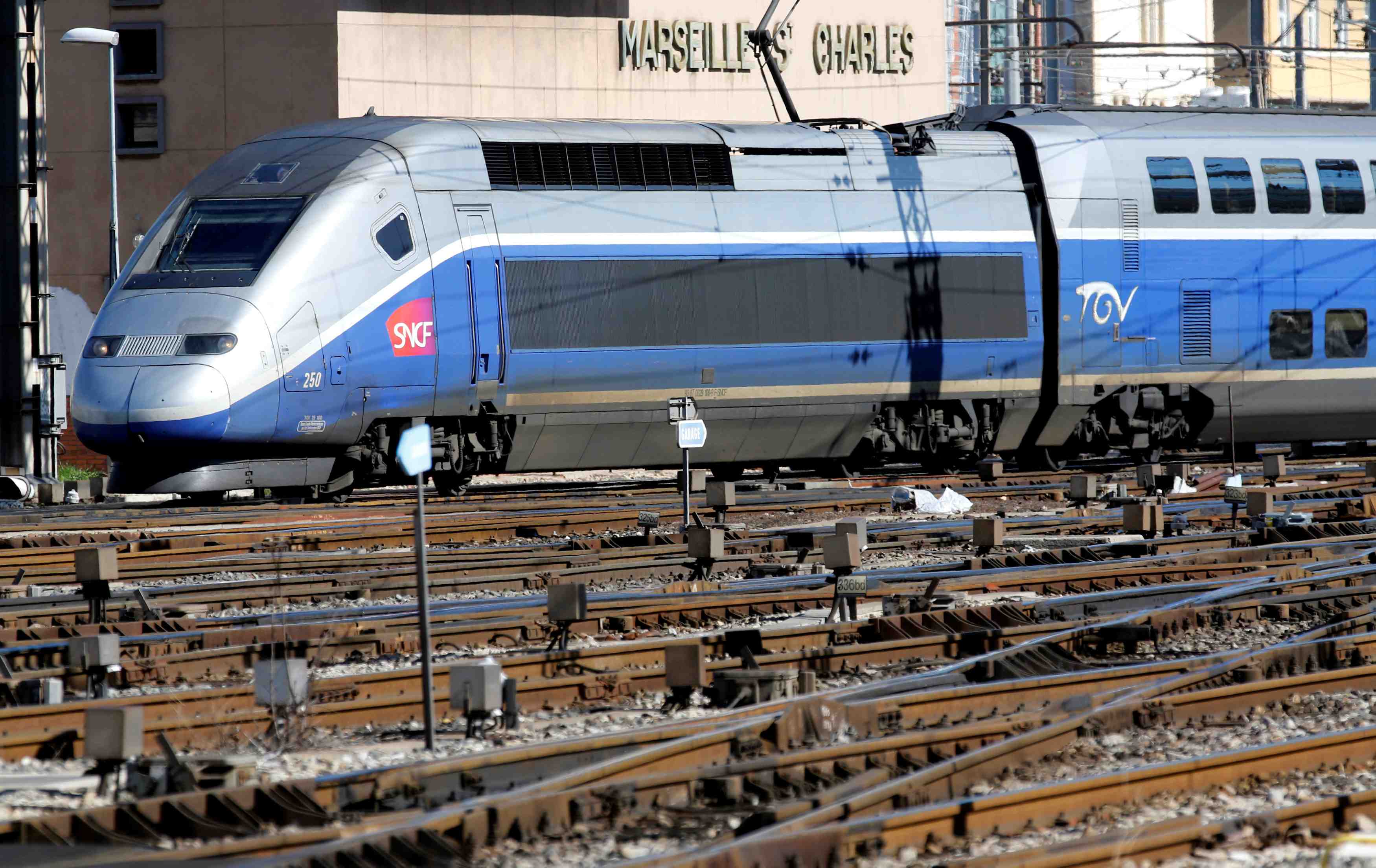 Sondage: la reforme de la sncf approuvee par 65% des francais