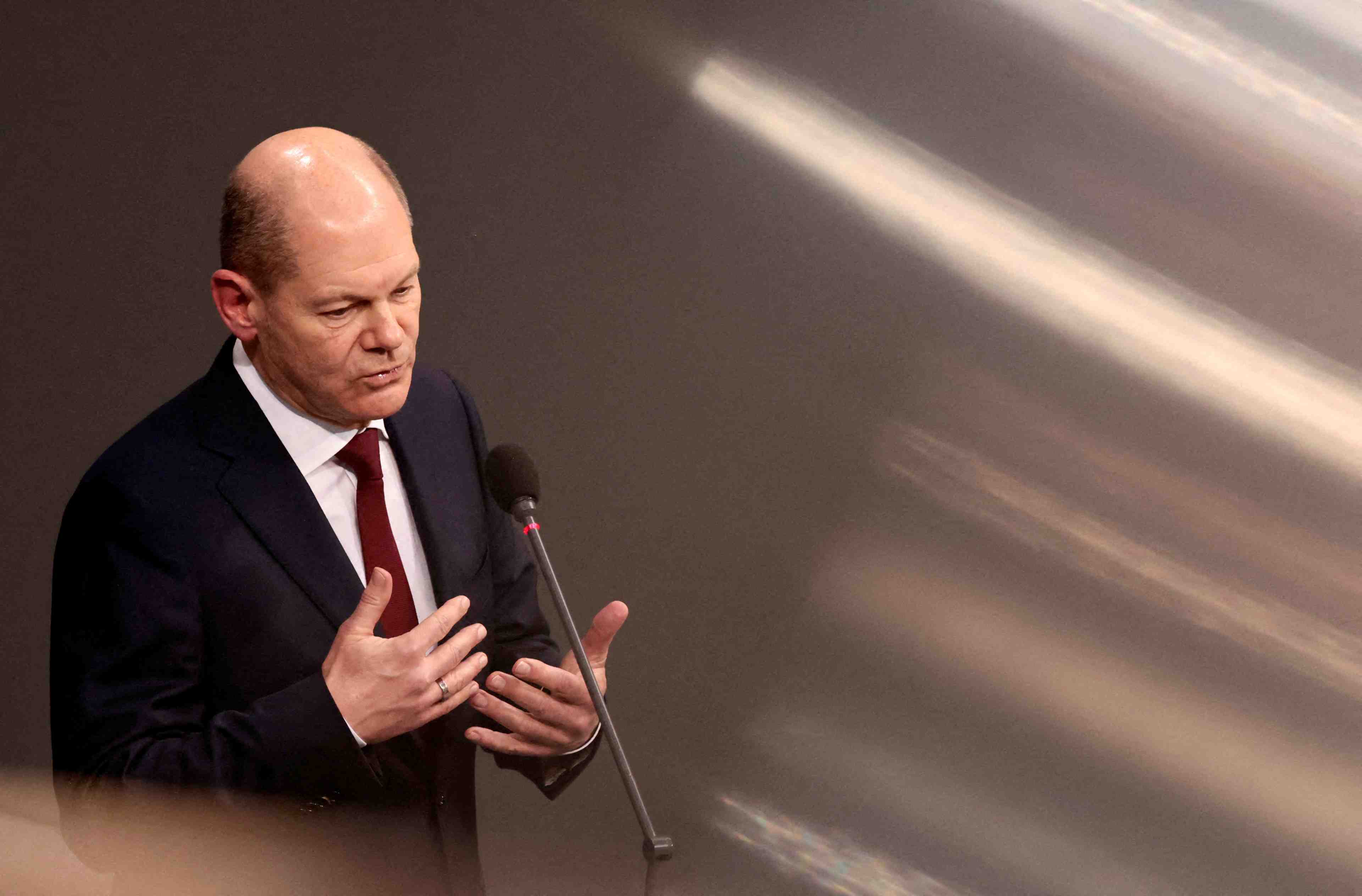 L'allemagne a pour principe de ne pas livrer d'armes letales, annonce scholz