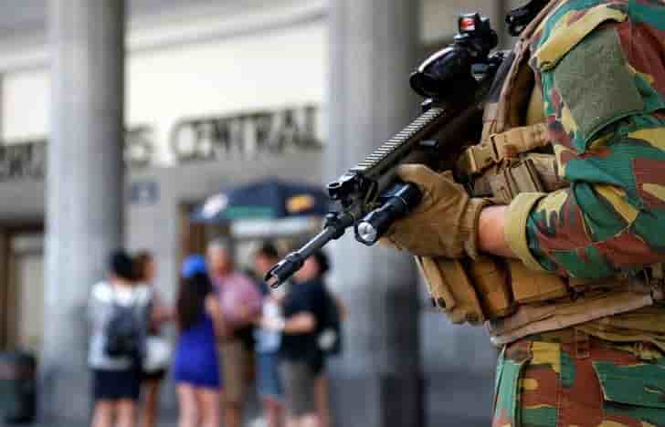 Deux soldats agresses a bruxelles