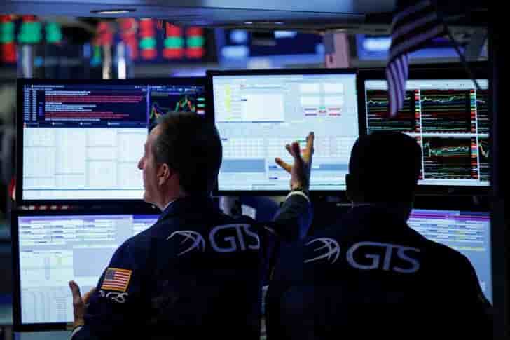 Les marches americains finissent en baisse