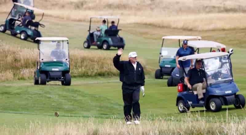 Les usa ont verse 77.000 dollars au club de golf de trump avant sa visite