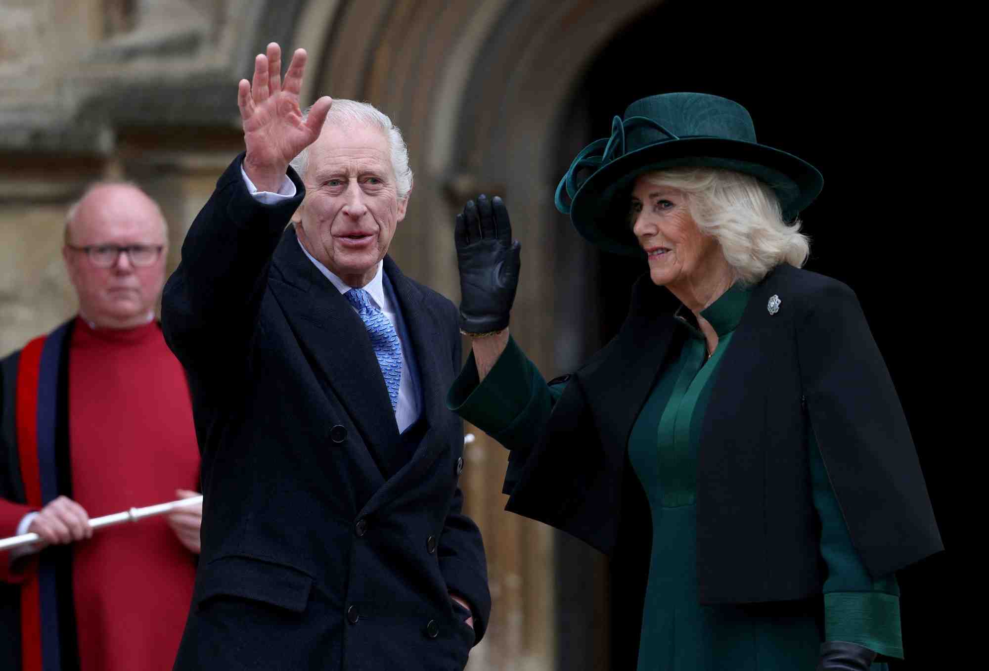 La famille royale britannique assistent a l'office des matines de paques a la chapelle saint-georges du chateau de windsor