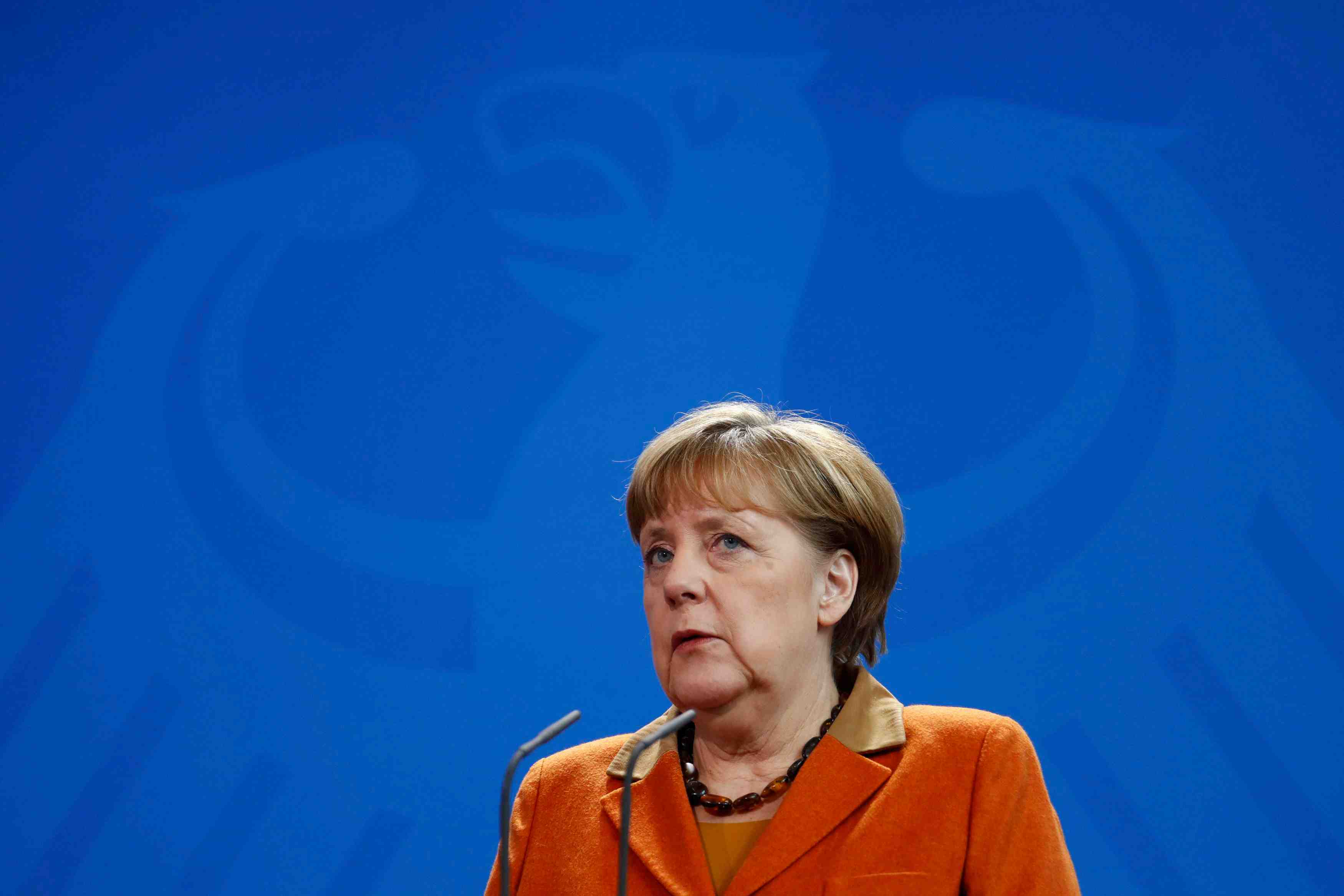 Merkel rechercherait le compromis avec les etats-unis de trump