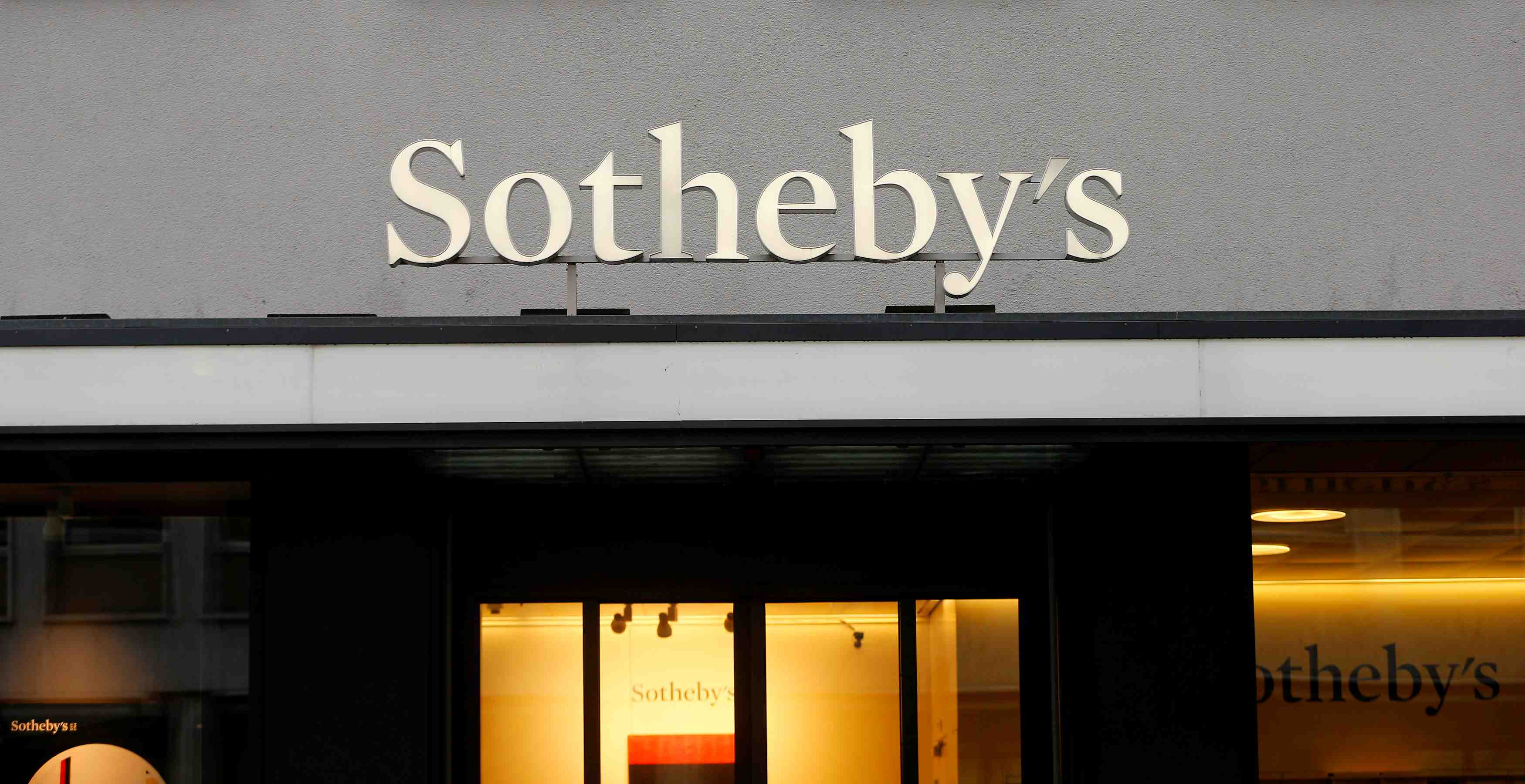 Les actionnaires de sotheby's valident le rachat par drahi