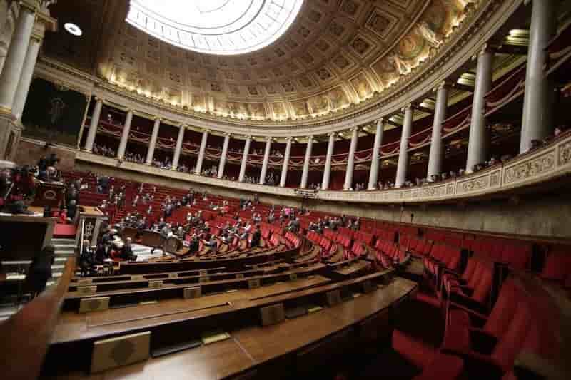 Le ps sur le point de perdre la majorite absolue a l'assemblee