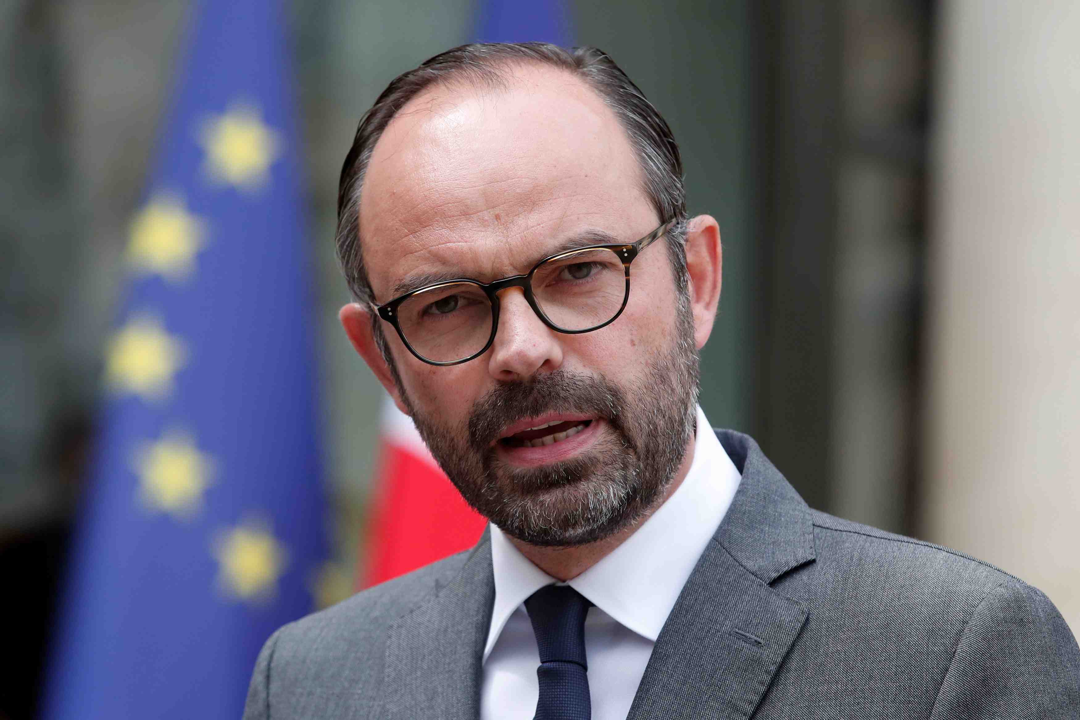 Philippe evoque des "mesures" en cas de derapage budgetaire