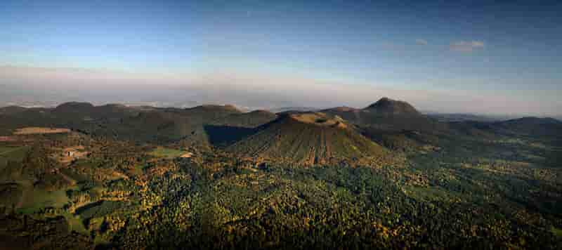 La Chaîne des Puys Volcans Auvergne