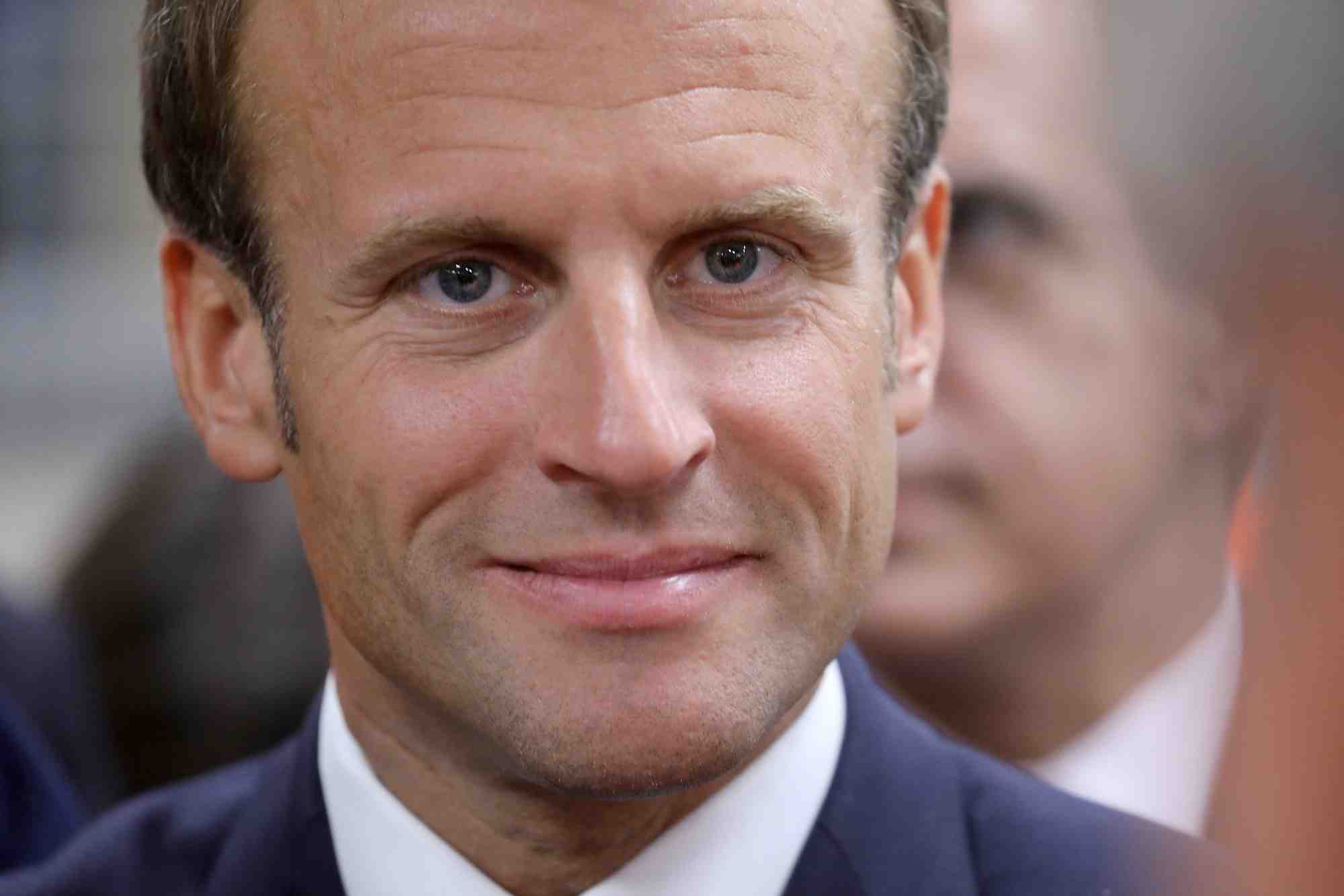 Macron motive les troupes larem pour une rentree perilleuse