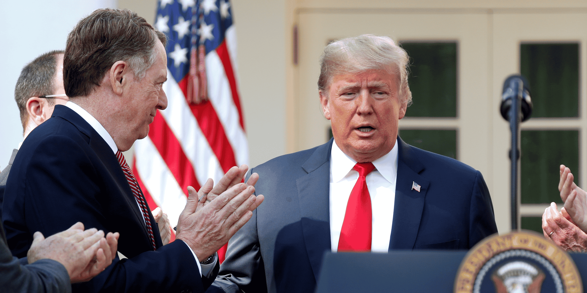 Donald Trump, qui avait qualifié l'Aléna de "pire accord commercial de l'histoire" des États-Unis en raison des destructions d'emplois qu'il a entraînées, avait imposé sa renégociation en août 2017.