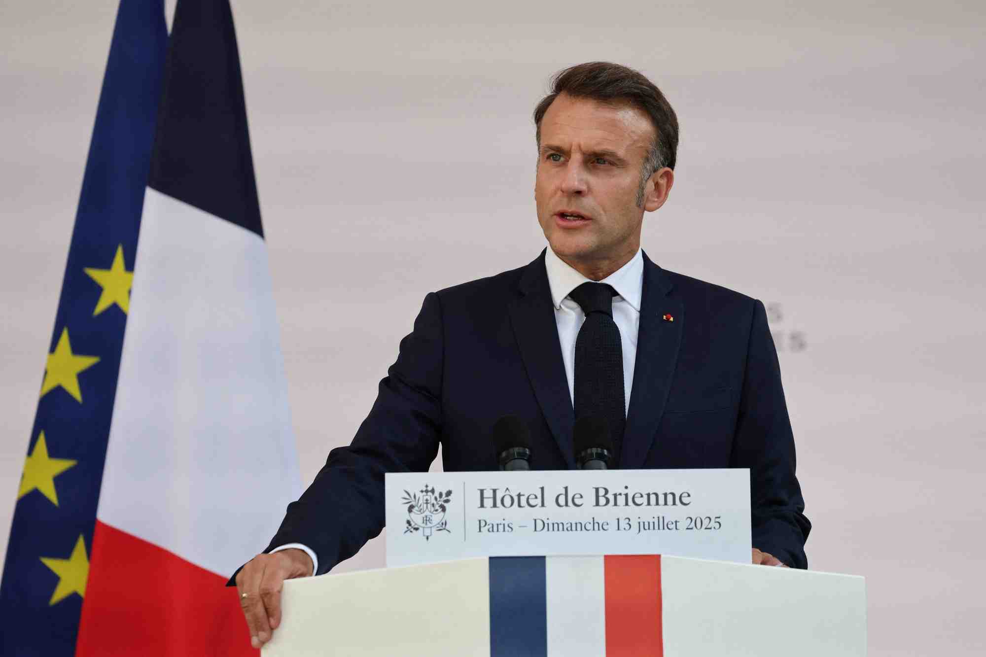 Selon le Chef de l’État, « cet effort nouveau, historique et proportionné est crédible. Il est indispensable, il est juste ce qu'il nous faut, mais vraiment ce qu'il nous faut ».