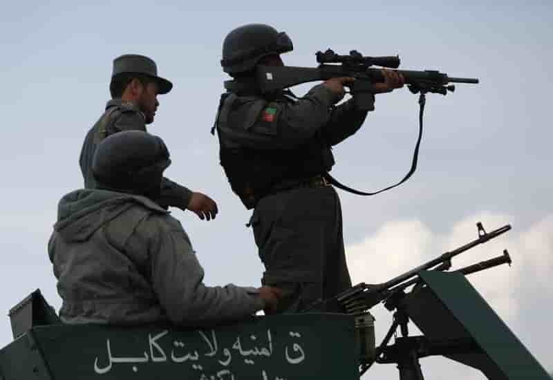 Offensive des taliban au sud de Kaboul, plus de 100 morts