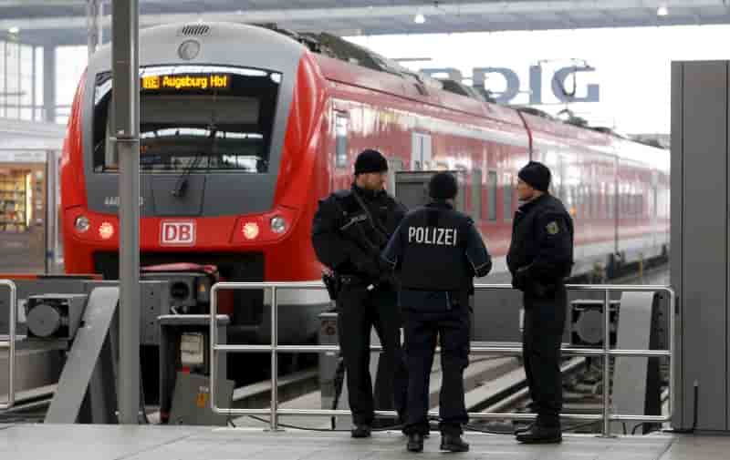 Attaque meurtriere au couteau dans une gare pres de munich