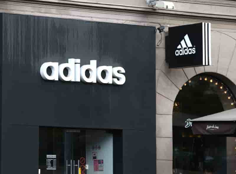 Croissance des ventes en baisse pour adidas