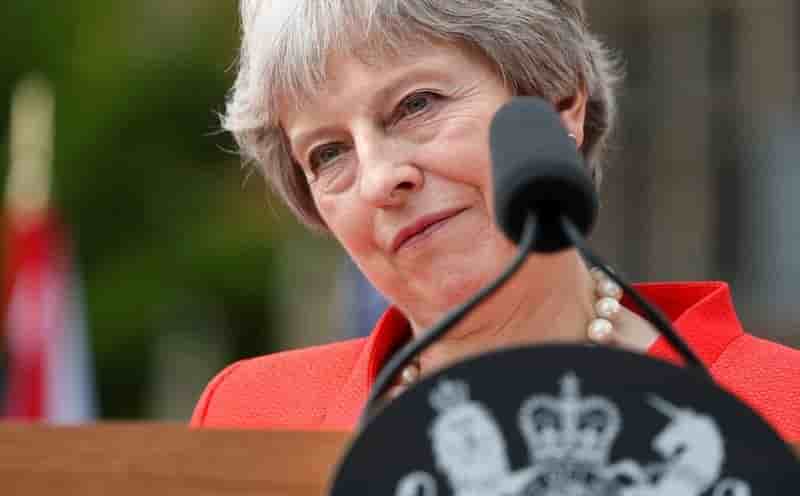 Brexit: may a menace les frondeurs d'elections anticipees
