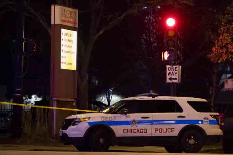Fusillade dans un hopital de chicago, quatre morts dont un policier